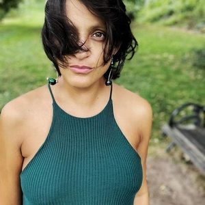 Meet your Posher, Gulnara